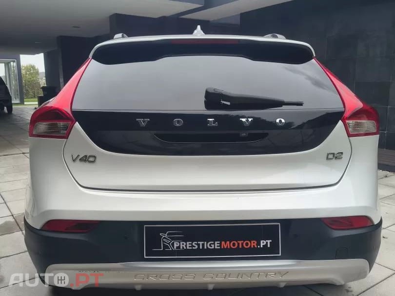 Volvo V40 Cross Country D2 You