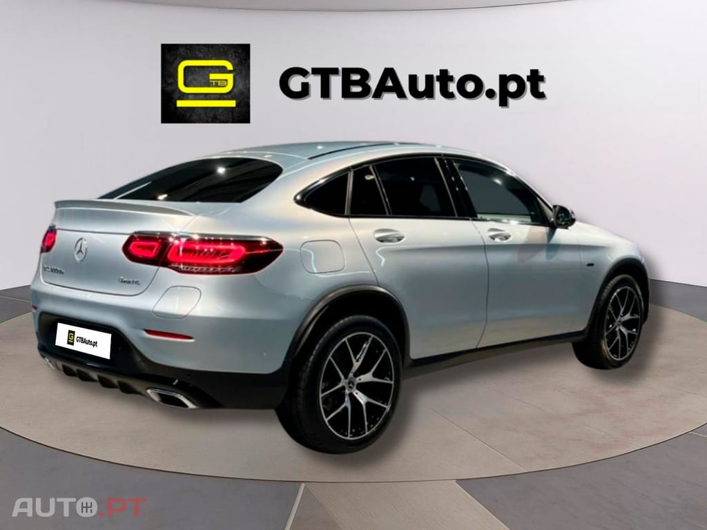 Mercedes-Benz GLC 300 I.V.A DEDUTÍVEL de 4matic Coupe AMG 