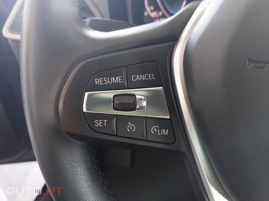 BMW 330 e Auto