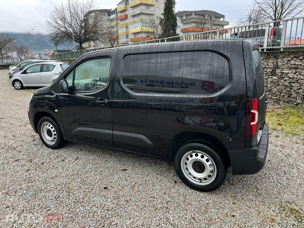 Citroen Berlingo 1.5BlueHDI AUTOMÁTICA 3LUG Full Extras