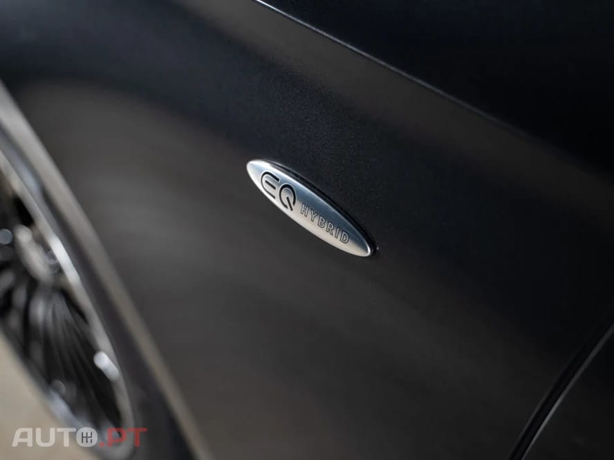 Mercedes-Benz E 300 9G-TRONIC AMG Line