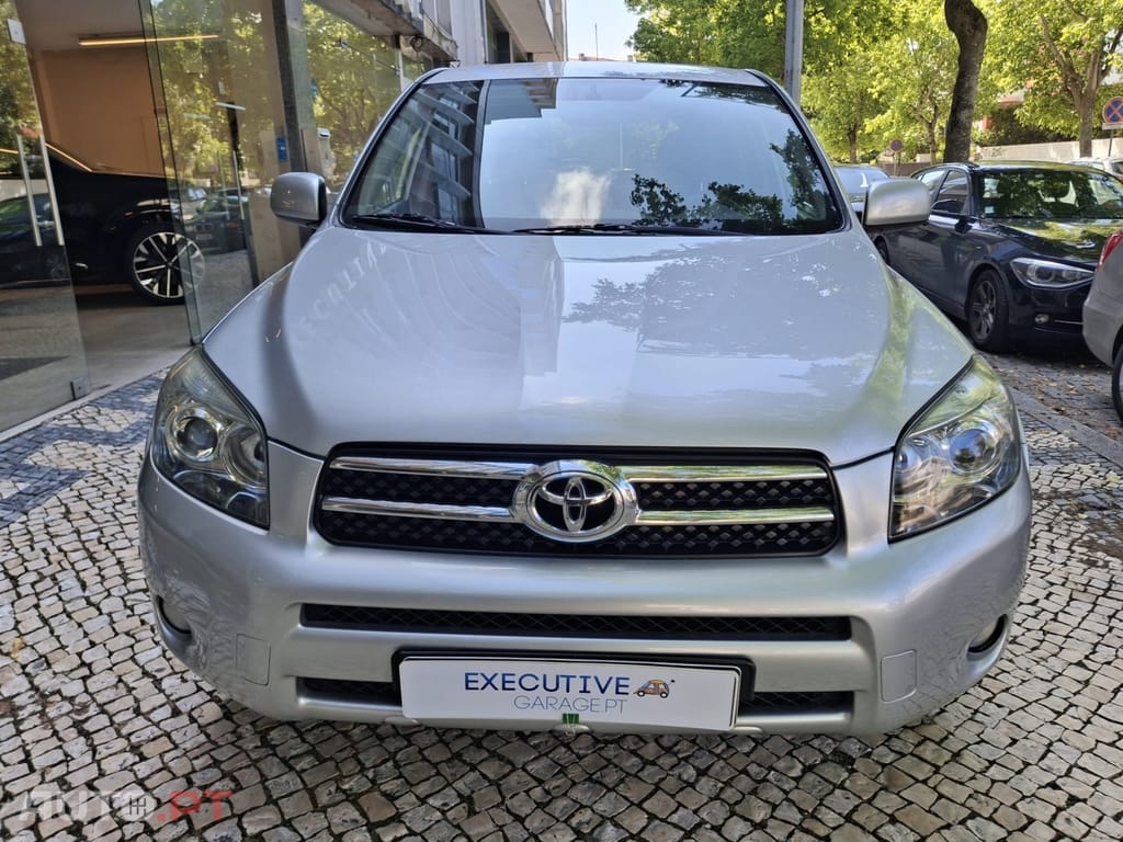 Toyota RAV4 2.2 D-4D X NAVI+RF+BM