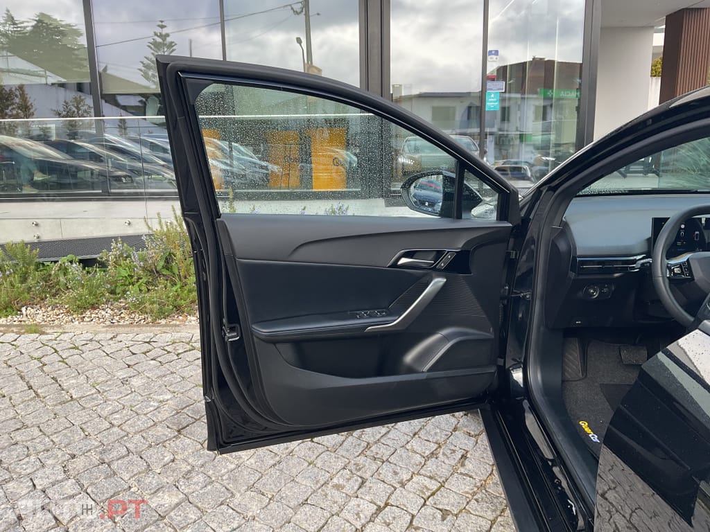 MG MG4 51 kWh Standard