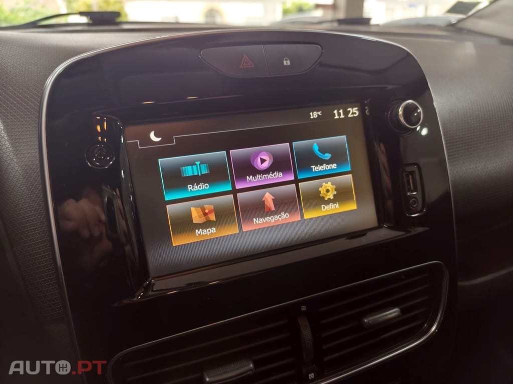 Renault Clio 0.9 TCe Limited Bi-Fuel