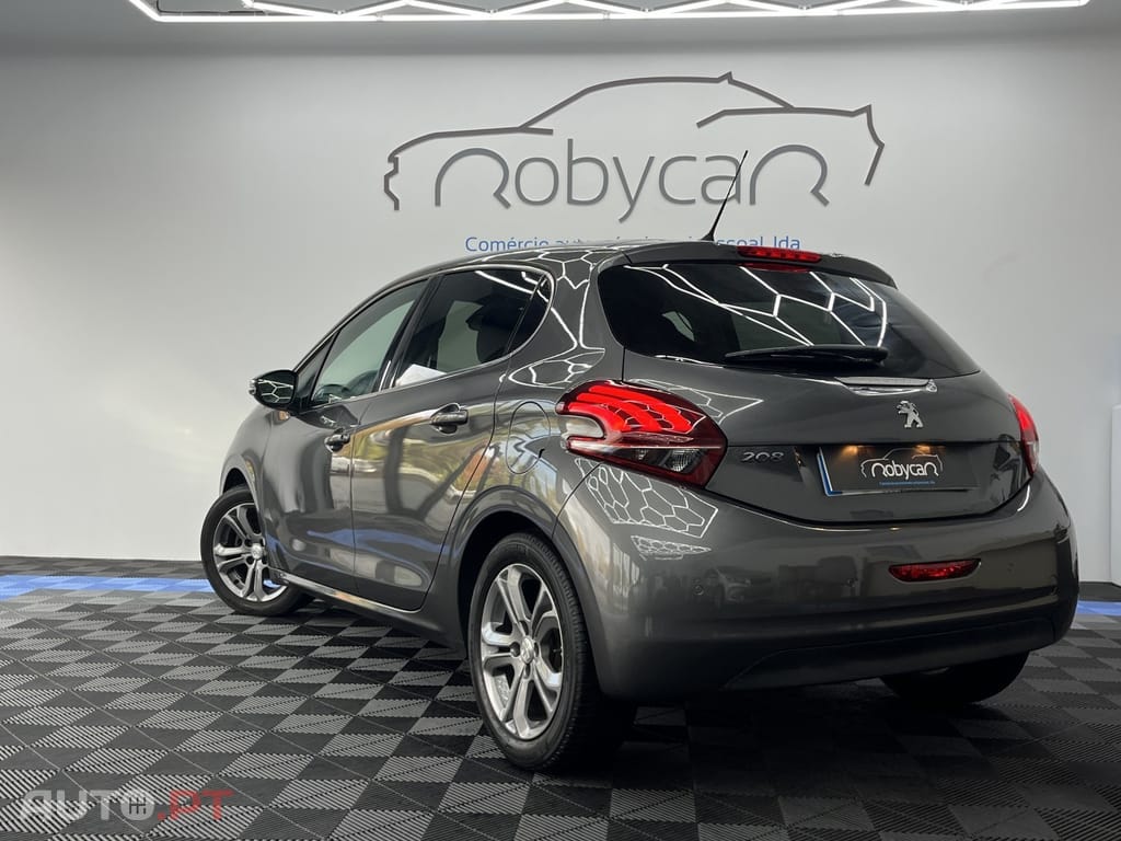 Peugeot 208 1.2 PureTech Allure