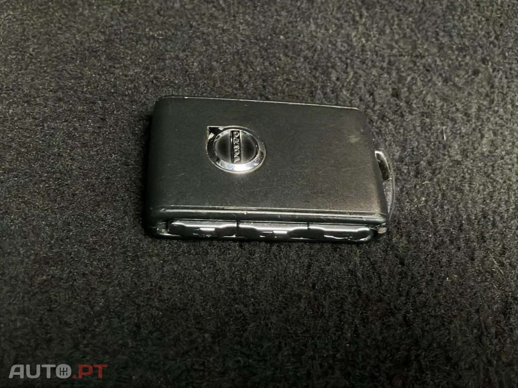 Volvo XC90 2.0 B5 Momentum Plus AWD