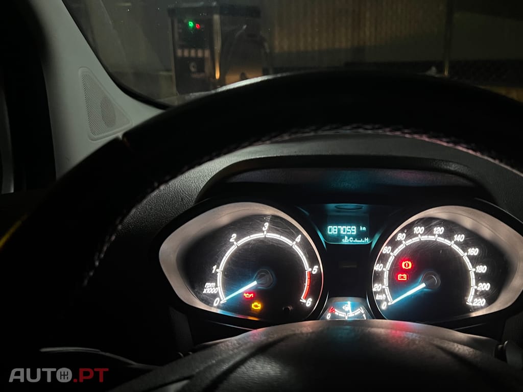 Ford Courier Comercial