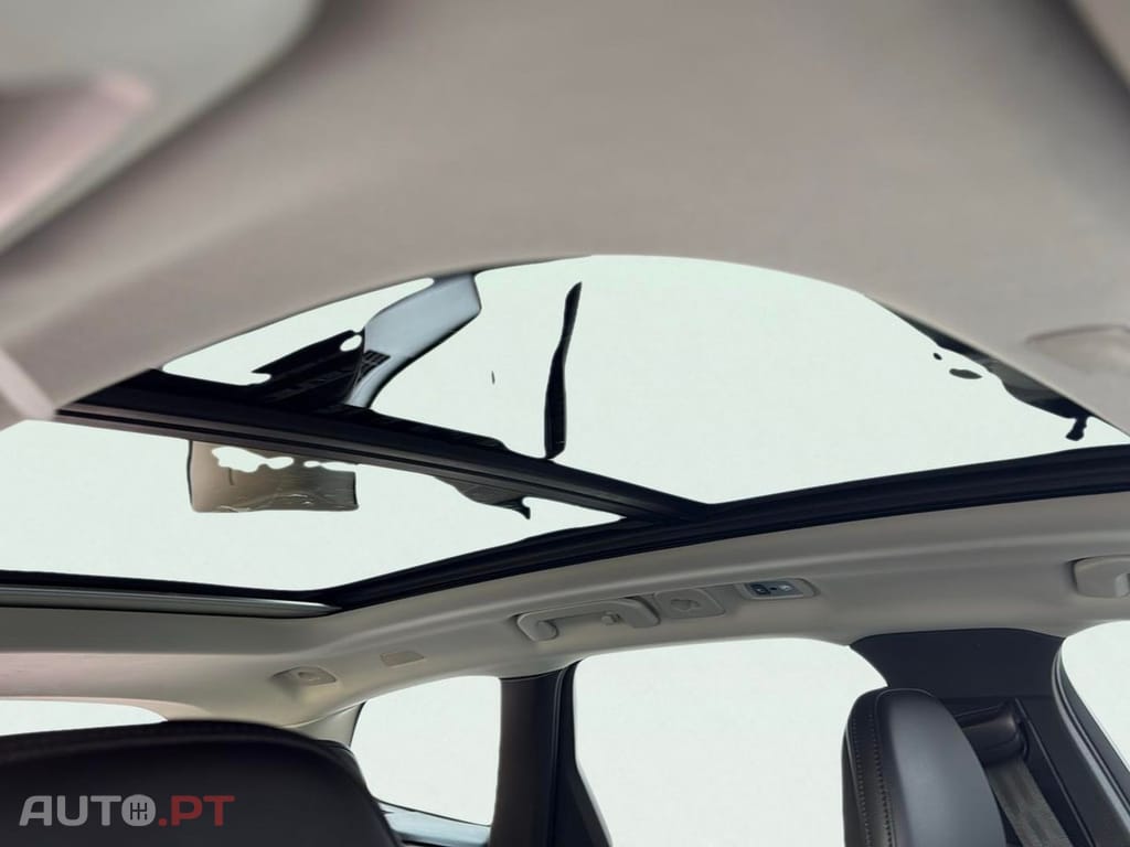 Volvo XC60 2.0 T8 PHEV Momentum Plus AWD