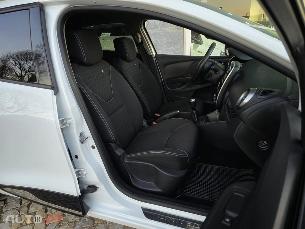 Renault Clio Sport Tourer 0.9 TCe Limited