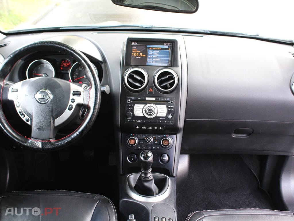 Nissan Qashqai 2.0 dCi Tekna Sport 17