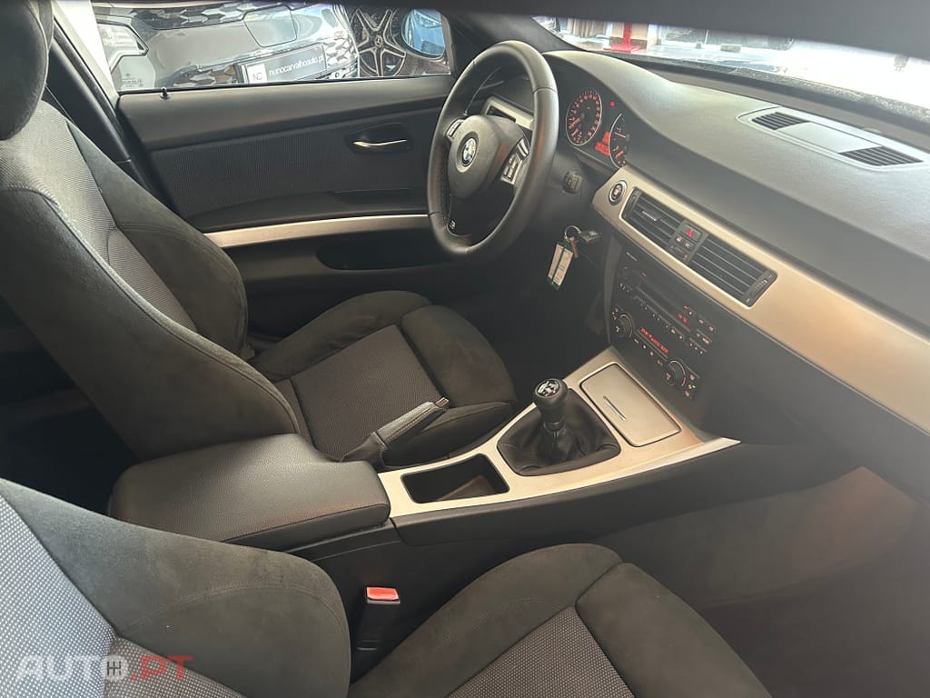 BMW 320 D TOURING PACK M
