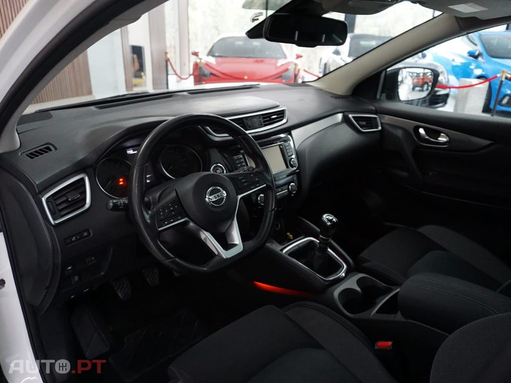 Nissan Qashqai 1.5 dCi N-Connecta 18