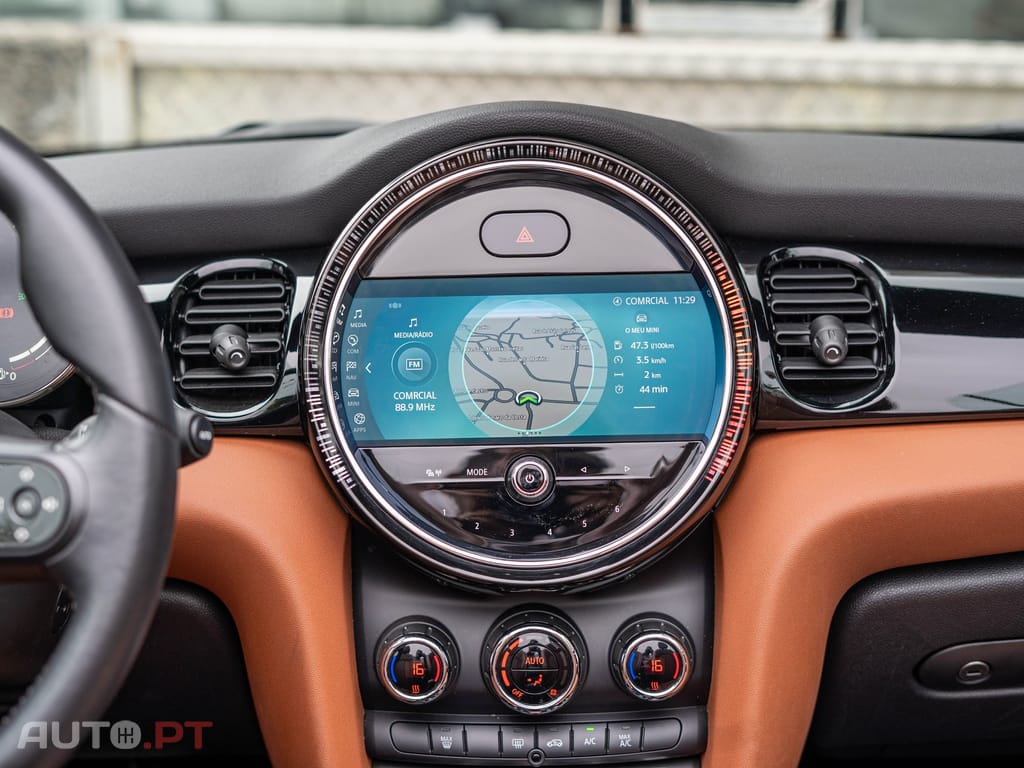 MINI Cabrio Cooper Premium Extra JCW Auto