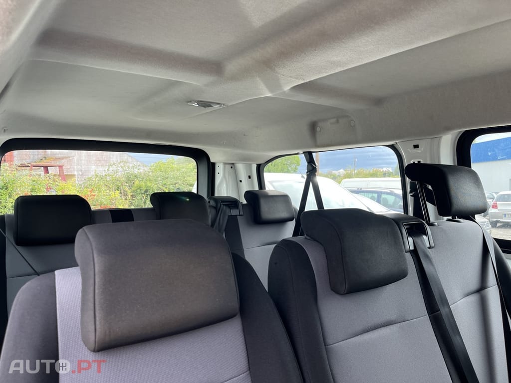 Peugeot Traveller 1.5 BlueHDi L3H1 Business Long