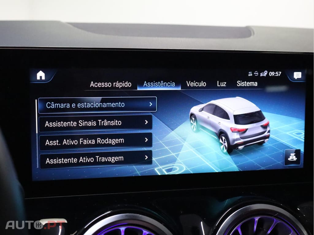 Mercedes-Benz GLA 250 e AMG LINE