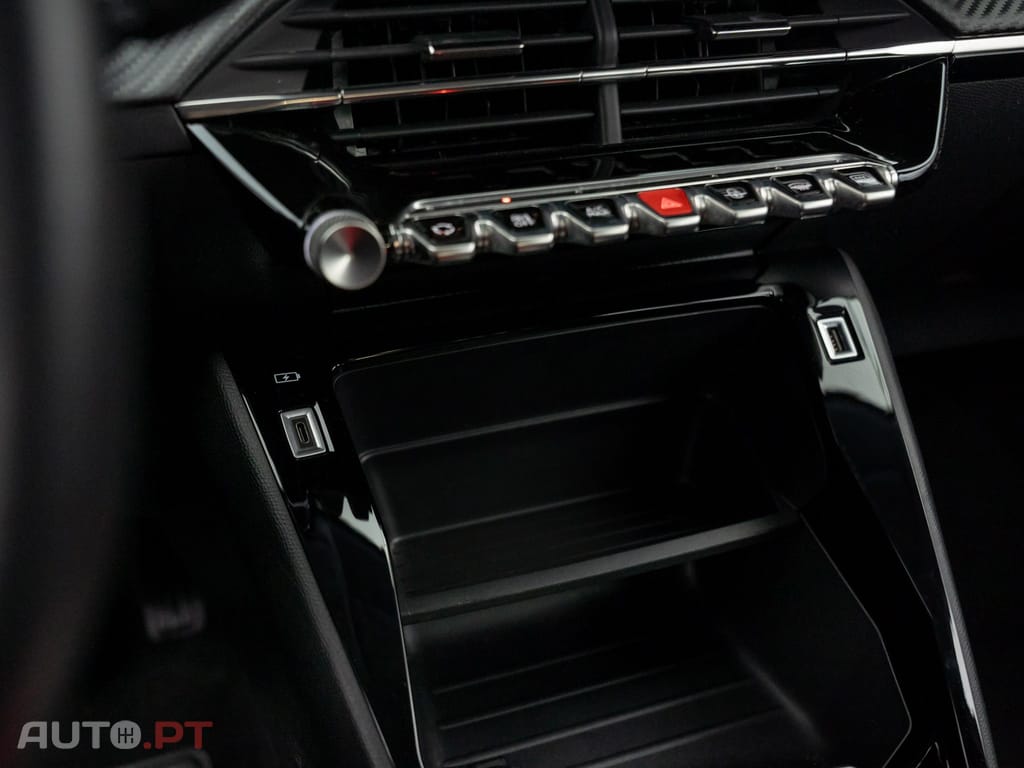 Peugeot E-208 50 kWh Active Pack