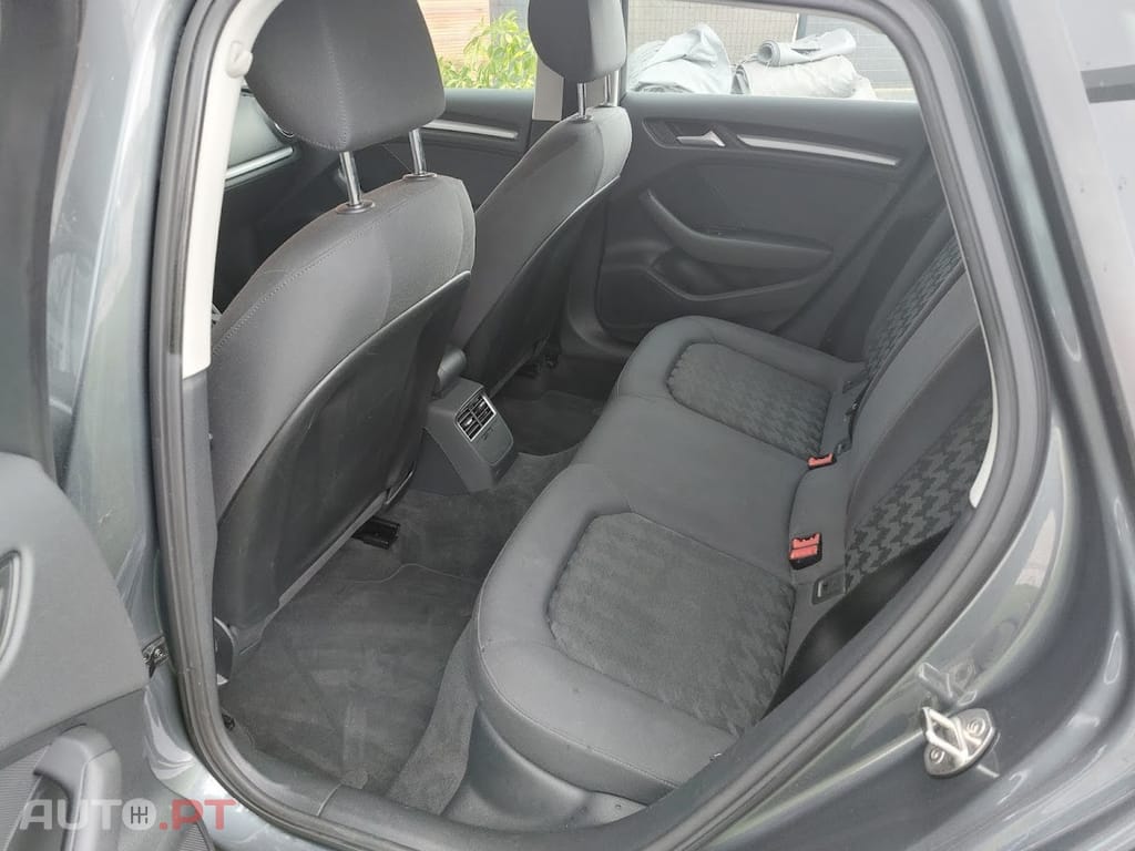 Audi A3 Sportback 1.6 TDI S-line