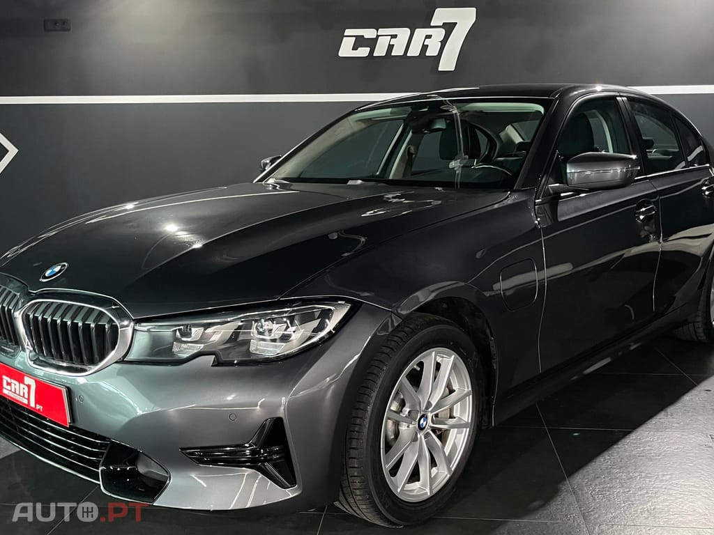 BMW 330 e iPerformance Advantage