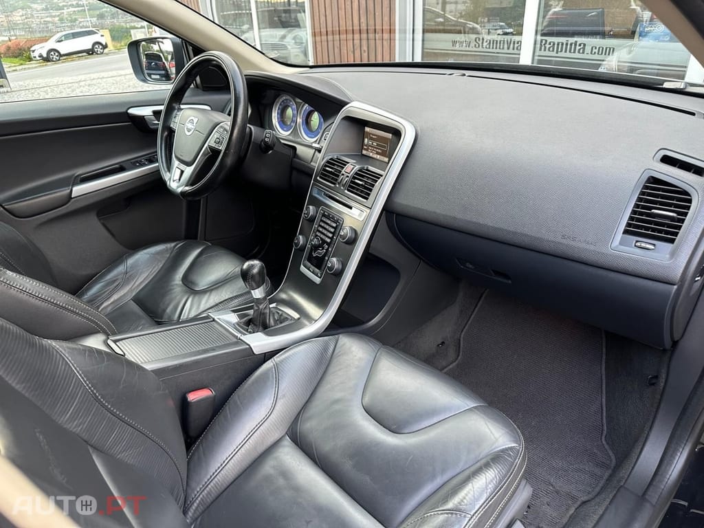 Volvo XC60 2.0 D3 Drive R-Design