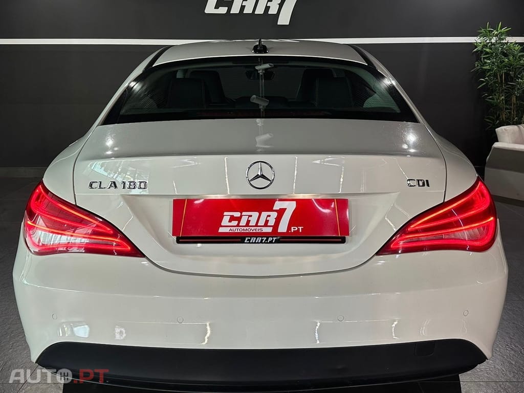 Mercedes-Benz CLA 180 d 7G-DCT Urban