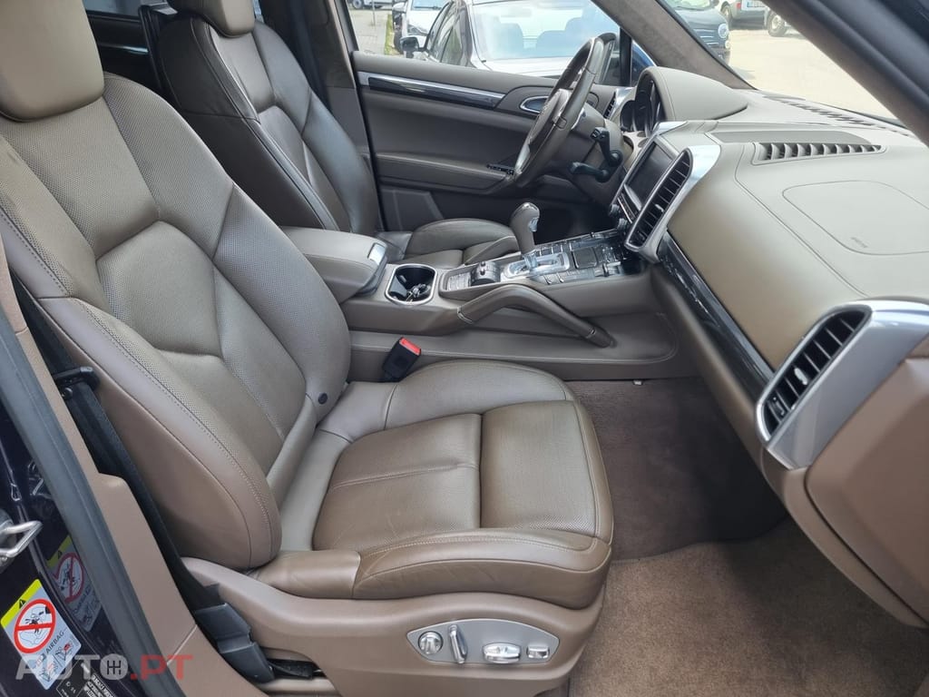 Porsche Cayenne Turbo Tiptronic S