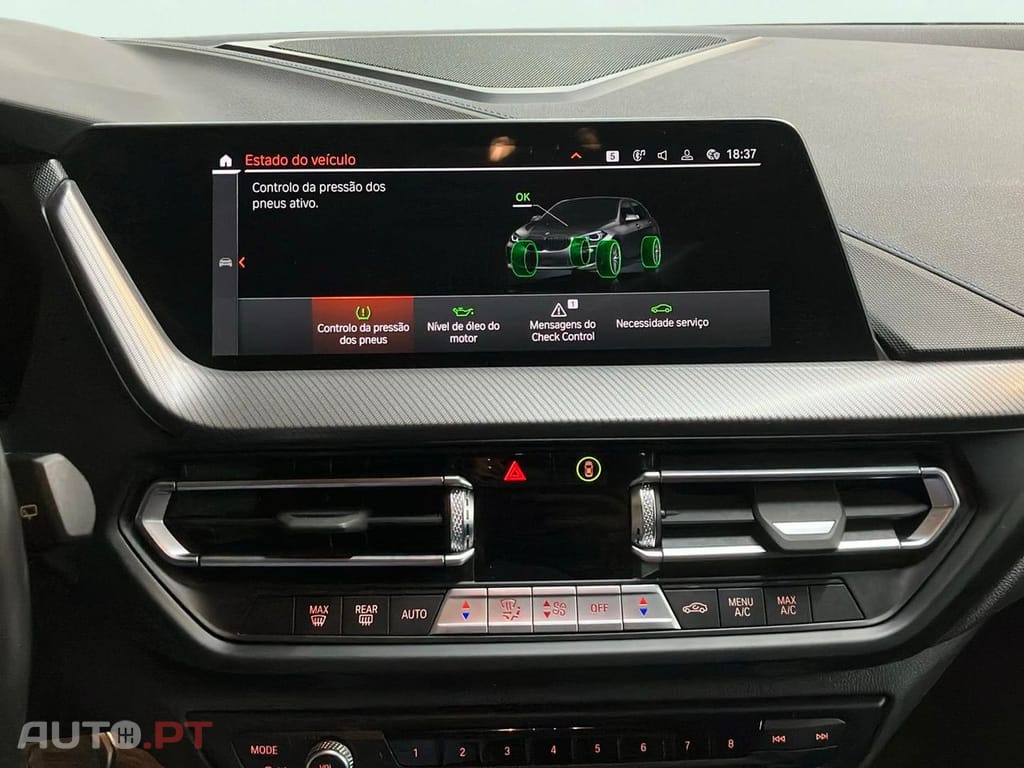 BMW 118 i Pack Desportivo M Auto