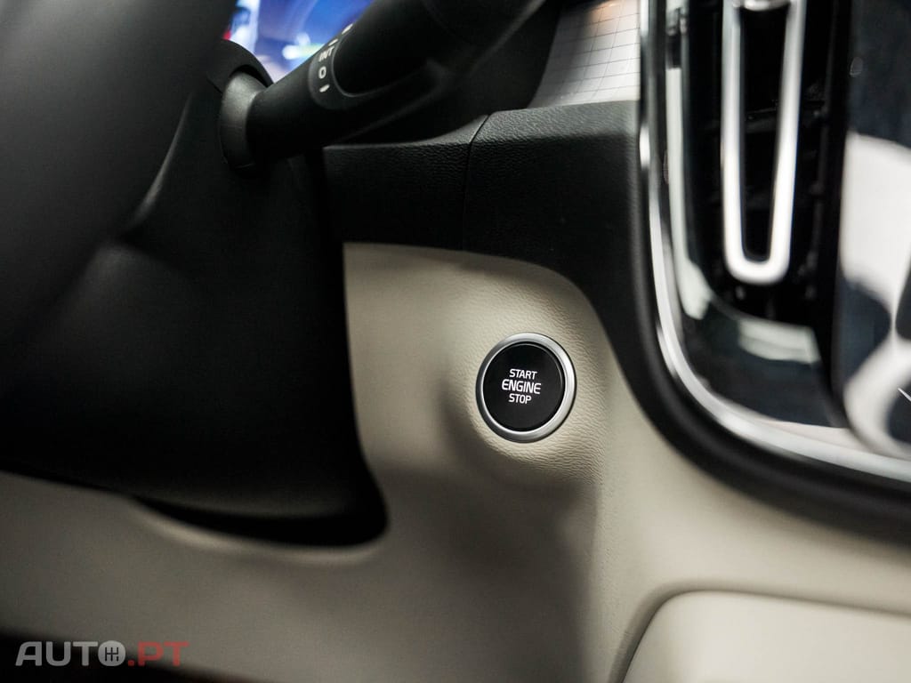 Volvo XC40 1.5 T5 PHEV R-Design