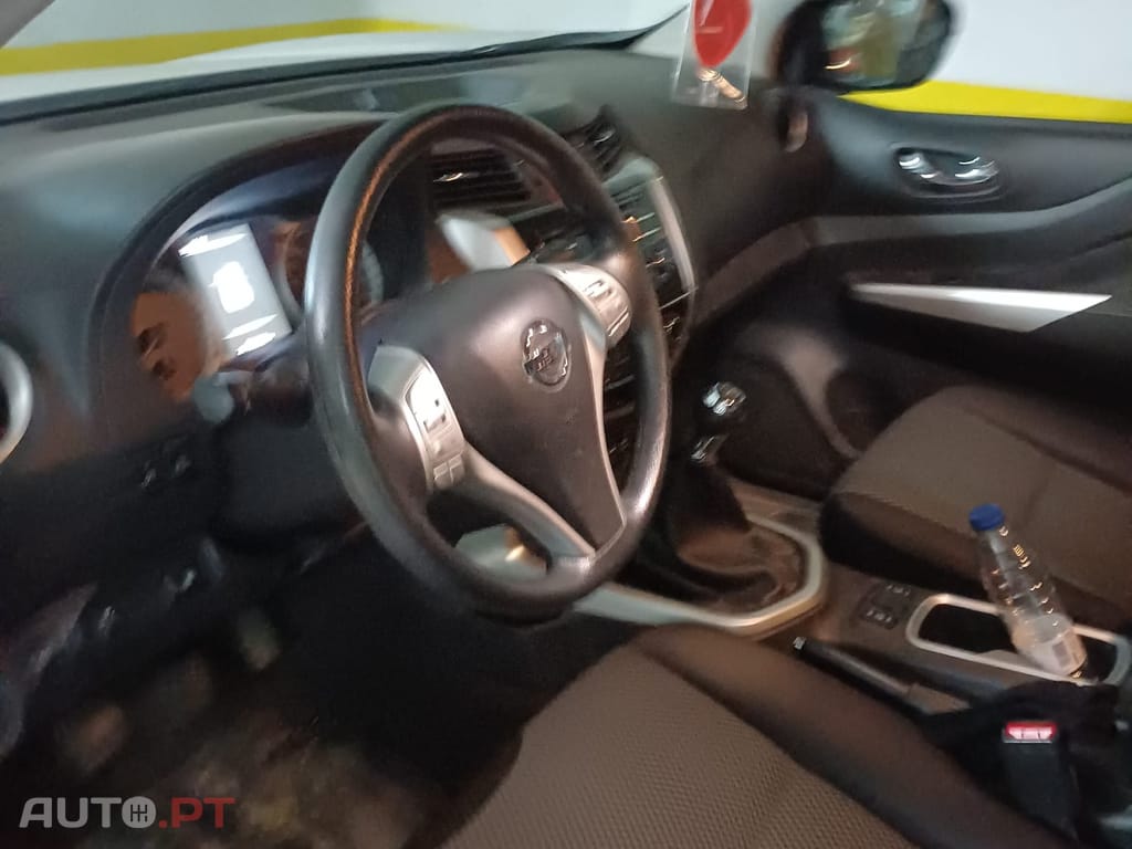 Nissan Navara 2.3