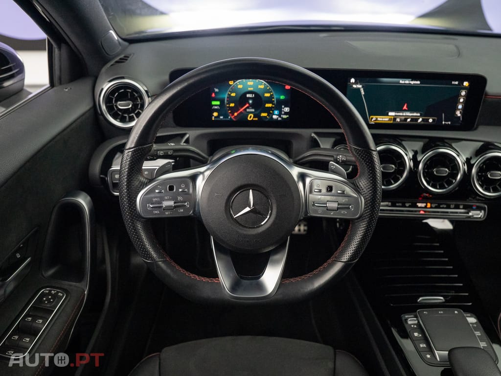 Mercedes-Benz A 250 e AMG Line