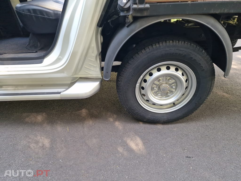 Mitsubishi L200 2.3 DI-D CD Invite 2WD