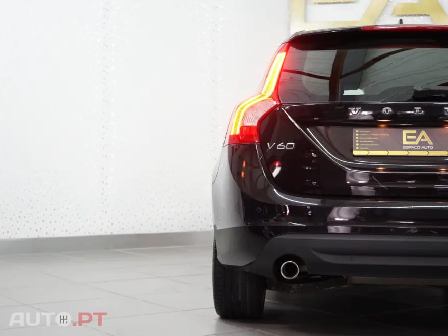 Volvo V60 1.6 D2 Momentum Eco