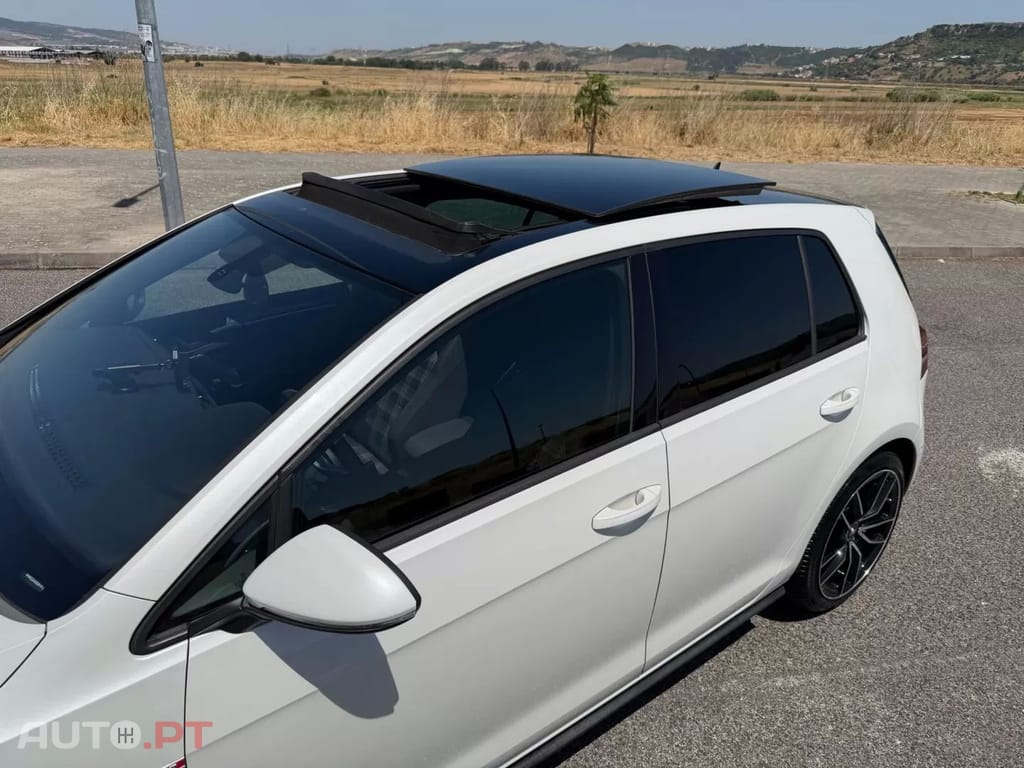 Volkswagen Golf 2.0 TSi GTi DSG Performance