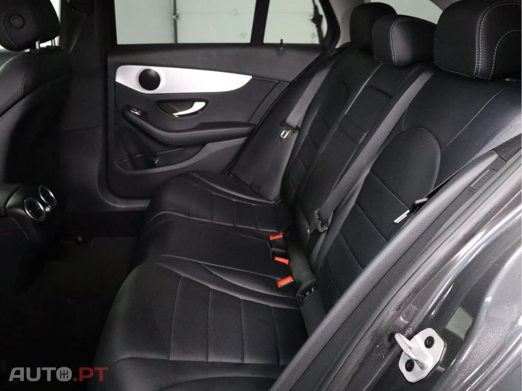 Mercedes-Benz C 300 de Avantgarde