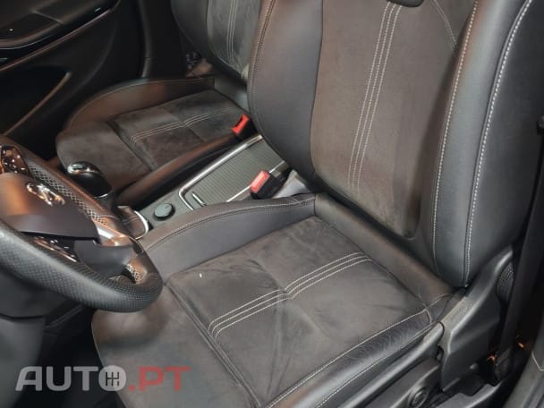 Opel Astra 1.2 T Design & Tech S/S