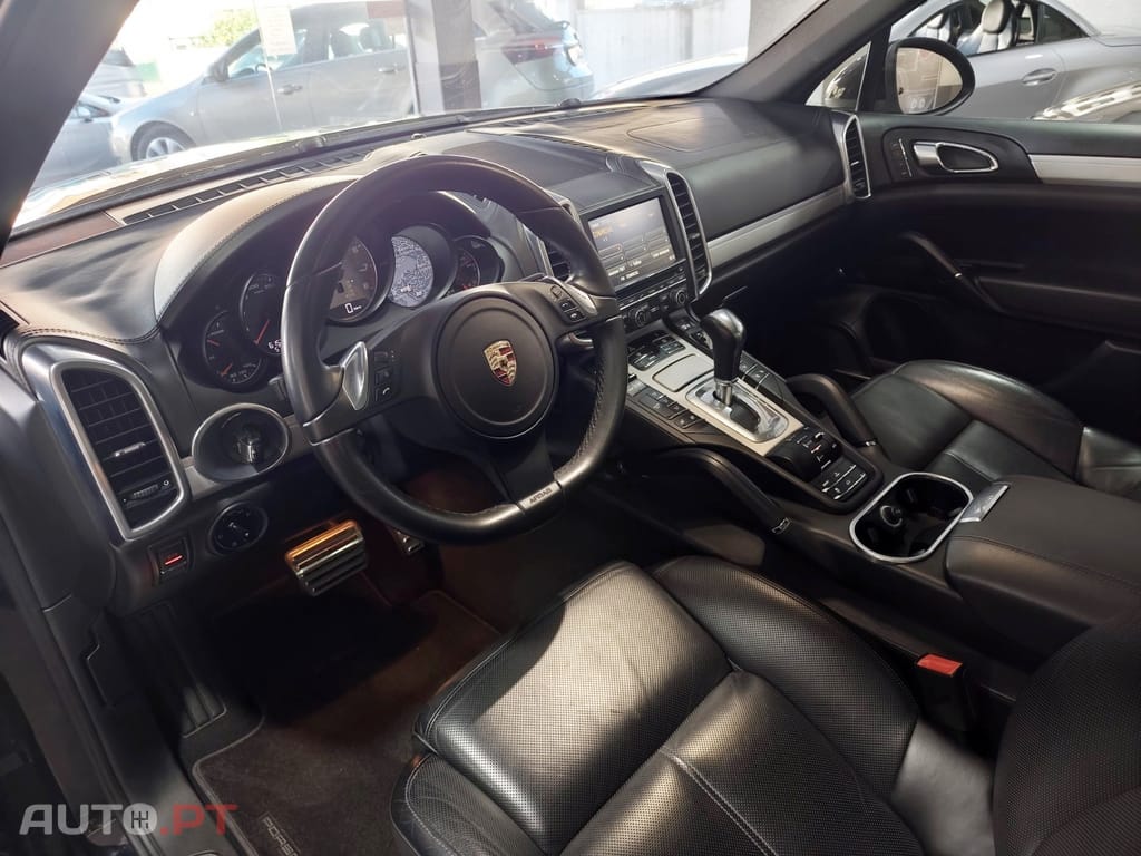Porsche Cayenne S Hybrid