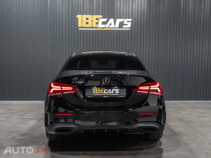 Mercedes-Benz A 250 e 8G-DCT AMG Line