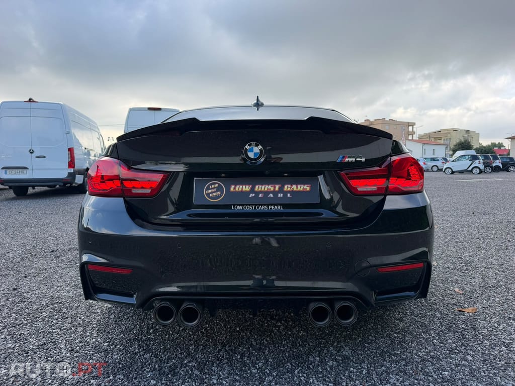 BMW M4 Auto