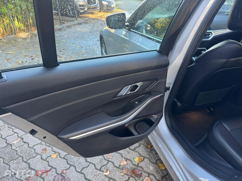 BMW 318 d Line Luxury Auto