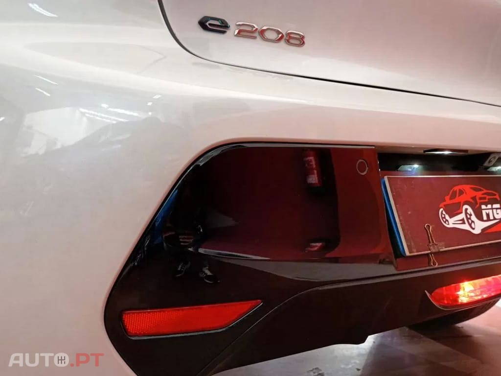 Peugeot E-208 Allure Pack