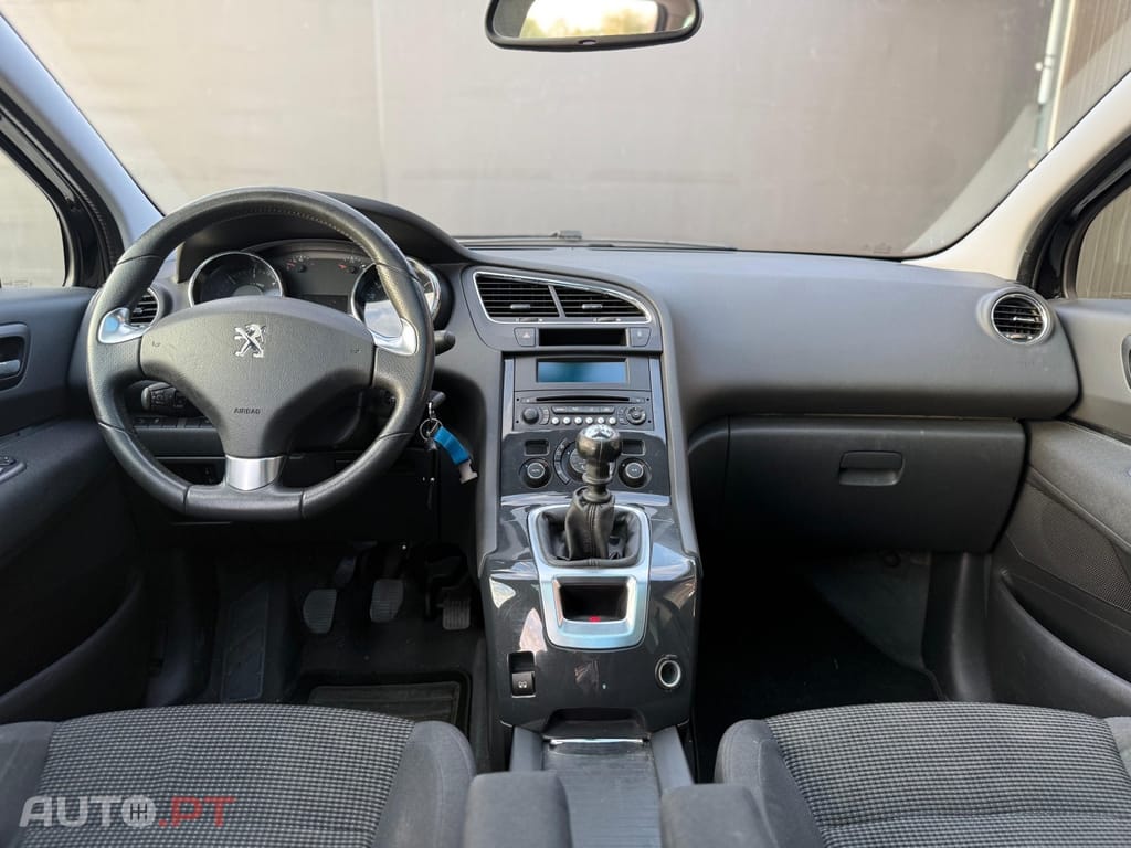 Peugeot 5008 1.6 BlueHDi Active
