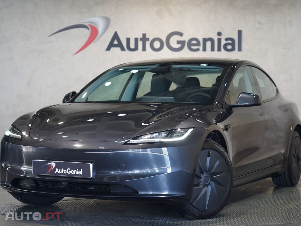 Tesla Model 3 Tração Traseira