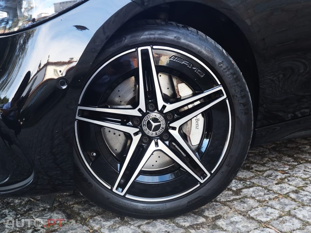 Mercedes-Benz C 300 e AMG Line