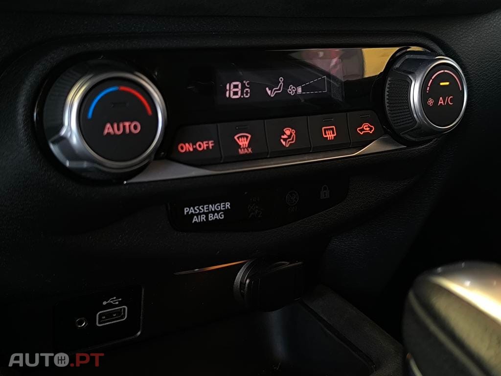 Nissan Juke 1.0 DIG-T N-DESIGN CHIC TWO TONE SILVER DCT 114 CV
