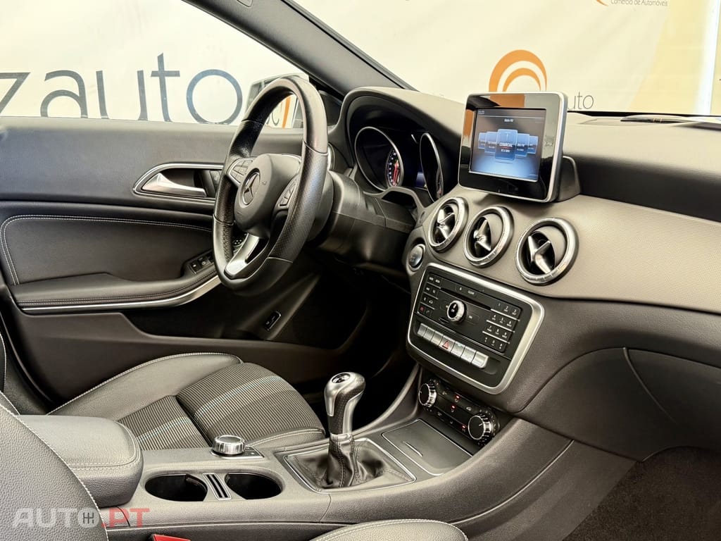 Mercedes-Benz CLA 180 d Urban
