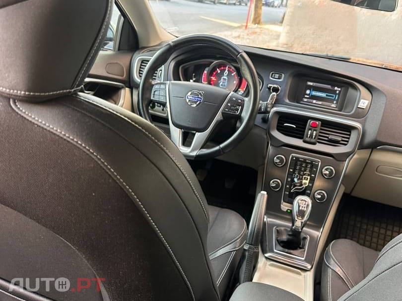 Volvo V40 D2 You