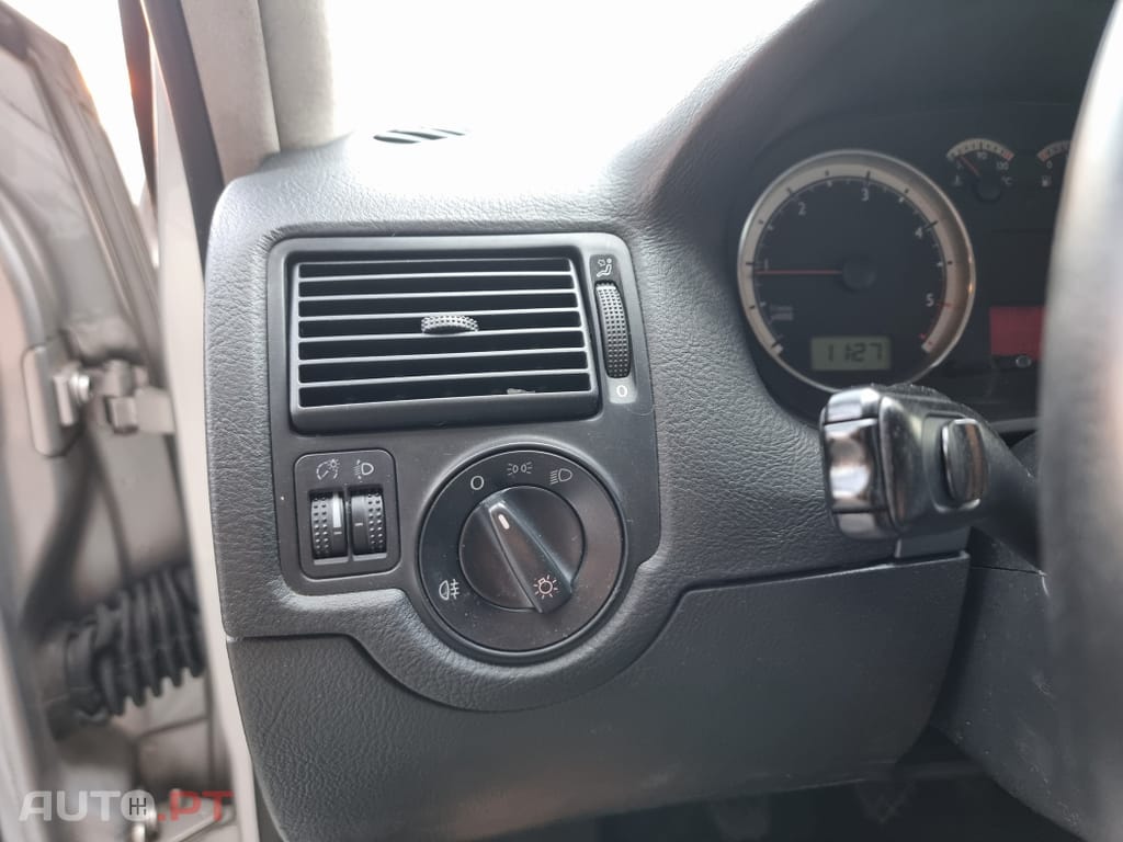 Volkswagen Golf 1.9 TDi Highline