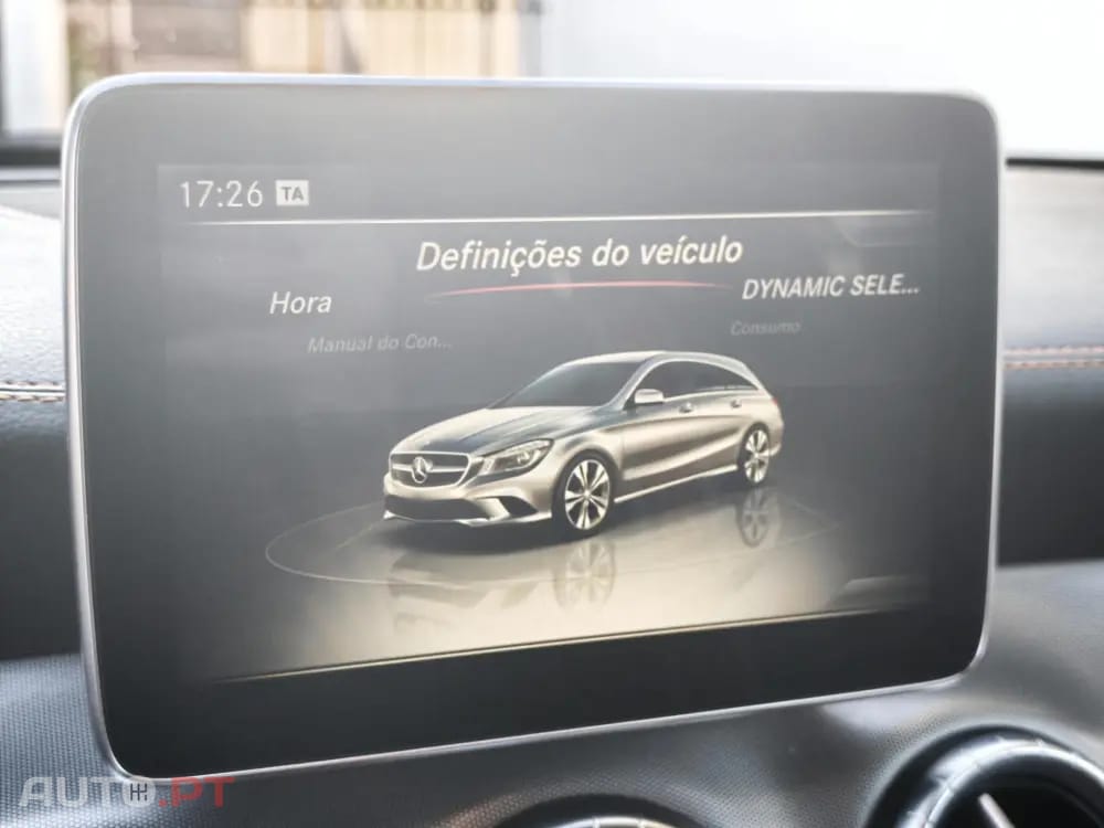 Mercedes-Benz CLA 220 (CDI) d 4Matic 7G-DCT Orange Art Edition