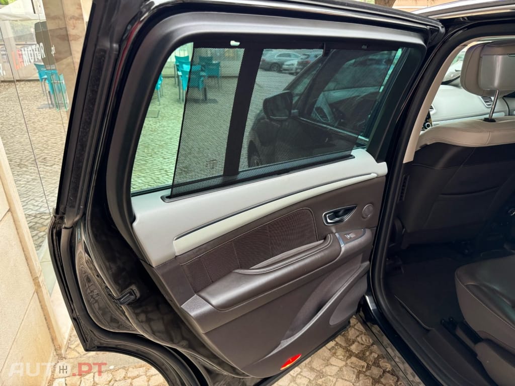 Renault Espace 1.6 dCi Initiale Paris EDC