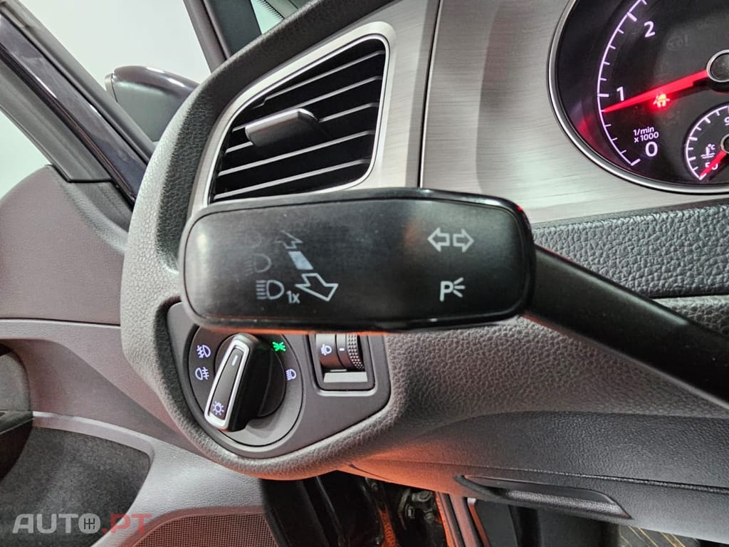 Volkswagen Golf 1.6 TDi Confortline