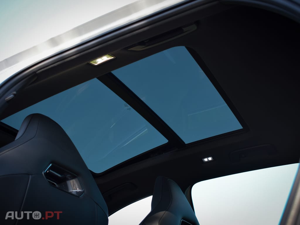Cupra Formentor 1.4 Hybrid -Teto Panoramico e de abrir